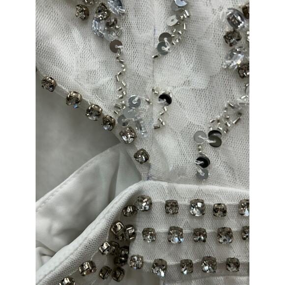 Mac Duggal 10873 White Beaded Sleeveless High Neck Cut Out Gown Size 4 AS IS - Picture 12 of 16